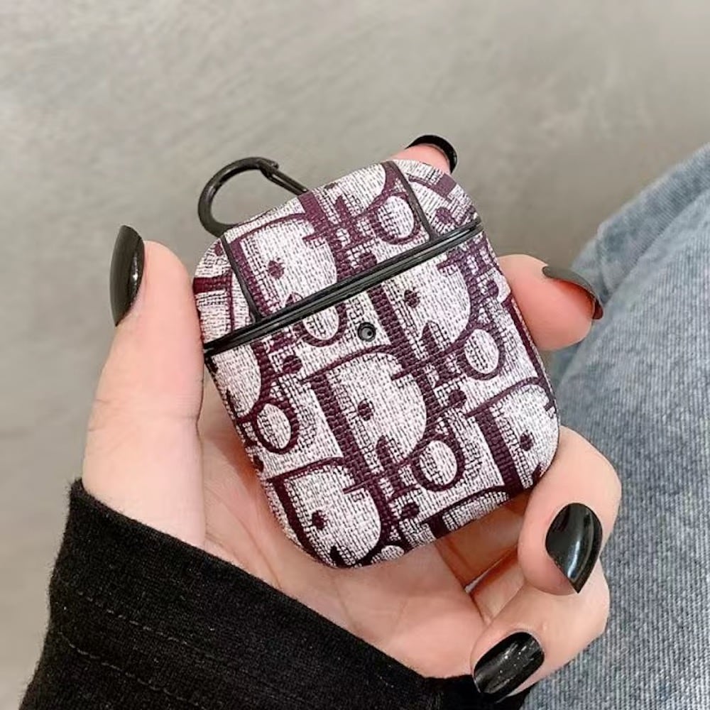 AirPods Fall