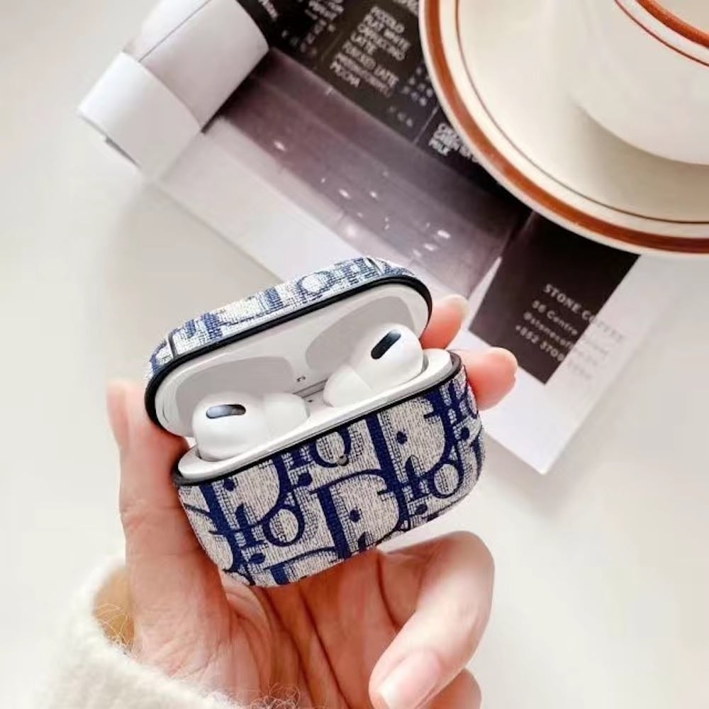 AirPods Fall