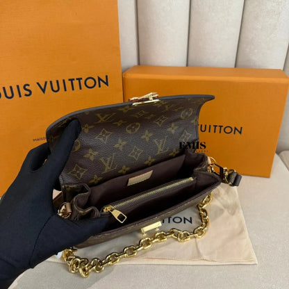 Pochette Métis East West – Bolsa Feminina Monogram de Luxo
