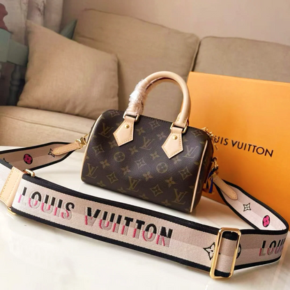 Bolsa Feminina Mini Boston Monogram Marrom